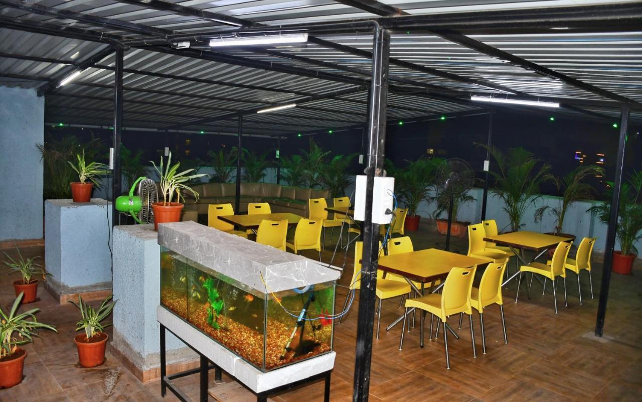Hotel Megh Residency Navi Mumbai Exterior foto